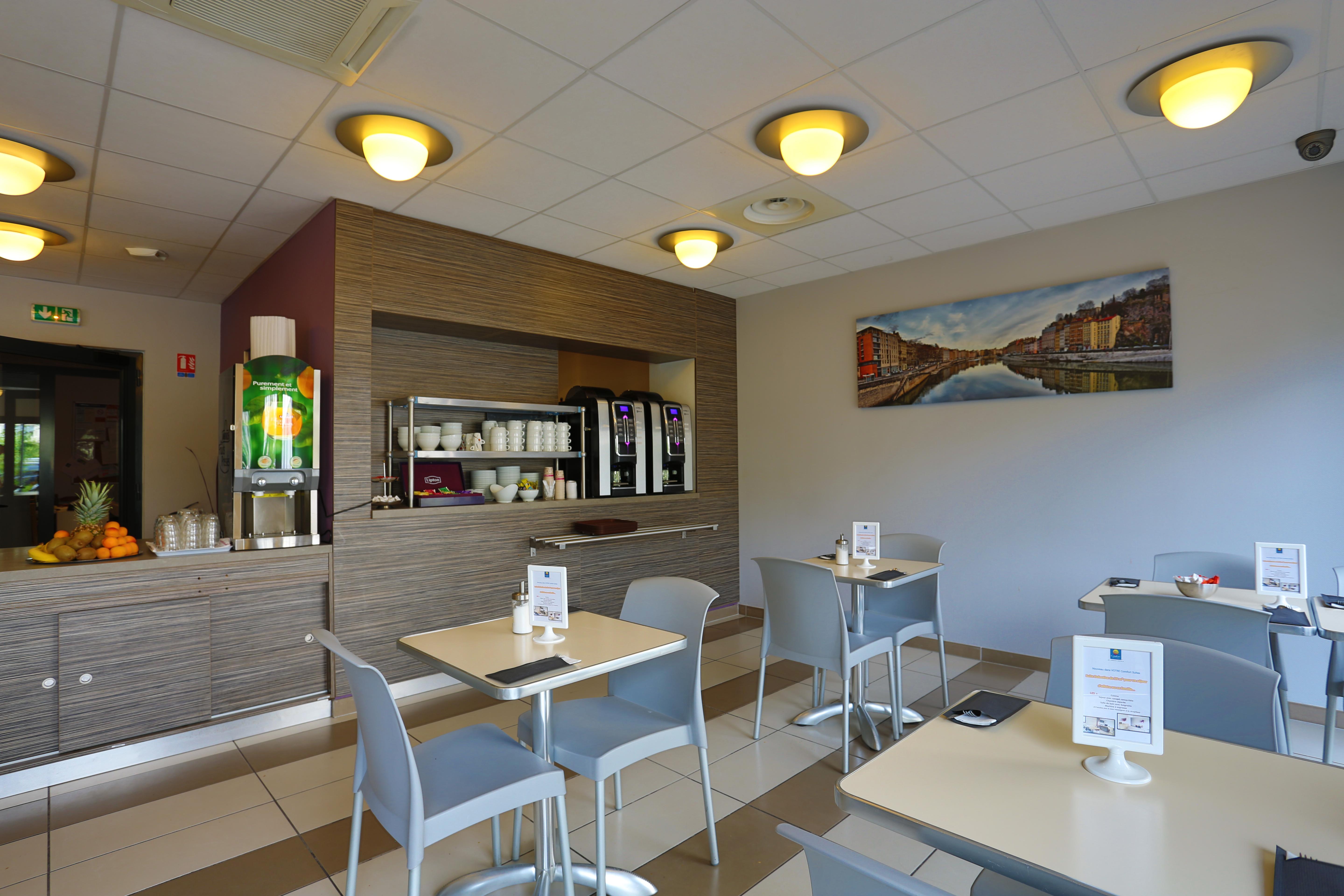 Eastlodge Lyon Est Eurexpo Saint-Priest  Restoran gambar
